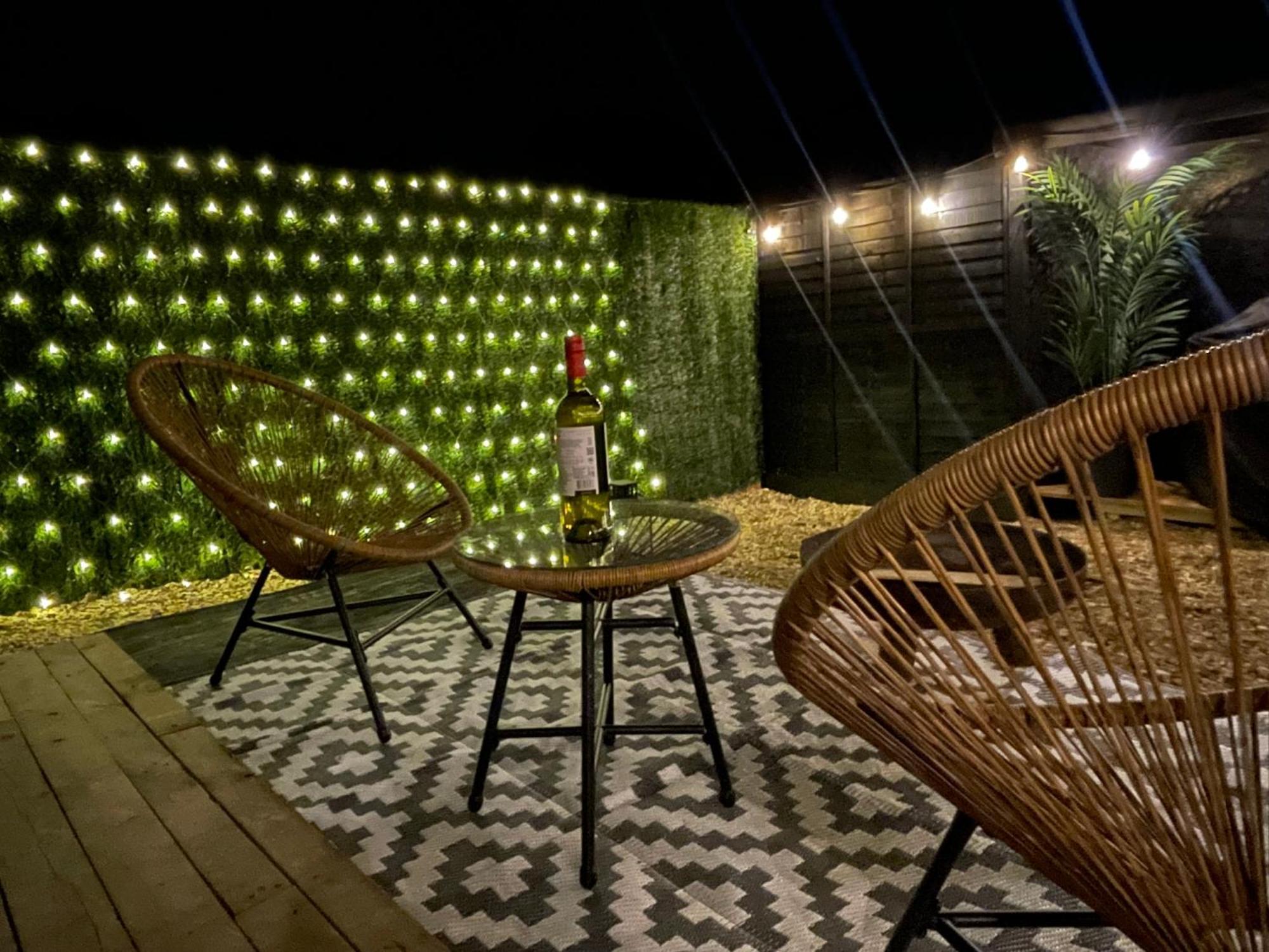 The Nest @The Outside Inn Mountfield Екстериор снимка